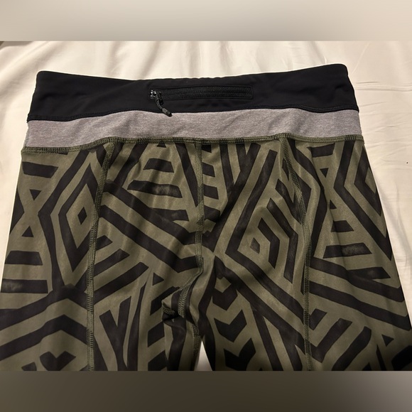 Lululemon leggings - Picture 1 of 2